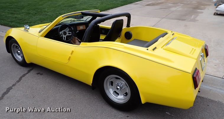 image for item DK4680 1977 Bradley GT-2 15000 kit car