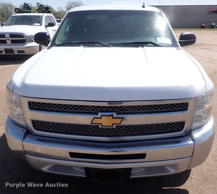 image for item DK4715 2013 Chevrolet Silverado 1500  Ext. Cab pickup truck