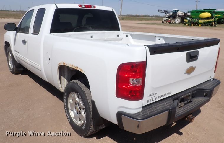 image for item DK4715 2013 Chevrolet Silverado 1500  Ext. Cab pickup truck