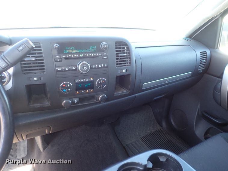 image for item DK4715 2013 Chevrolet Silverado 1500  Ext. Cab pickup truck