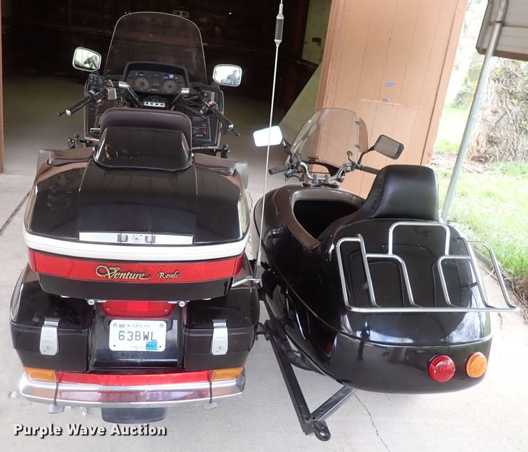 image for item DK4731 1986 Yamaha Venture Royale  motorcycle