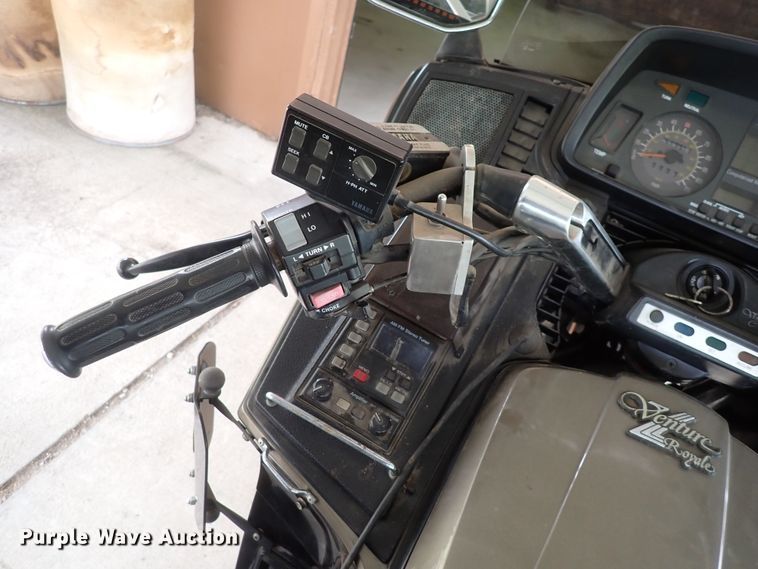 image for item DK4731 1986 Yamaha Venture Royale  motorcycle