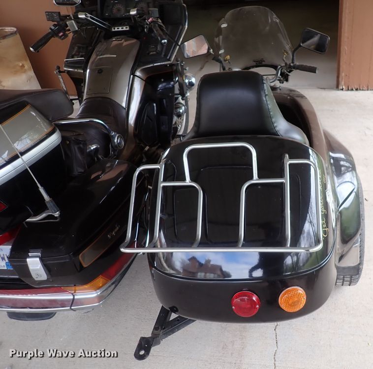 image for item DK4731 1986 Yamaha Venture Royale  motorcycle