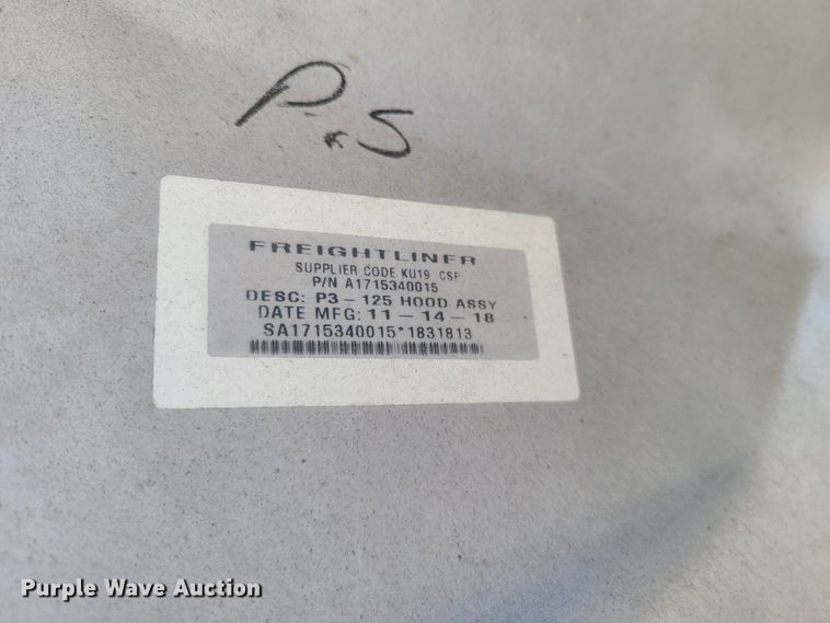 image for item DK4746 Freightliner truck hood