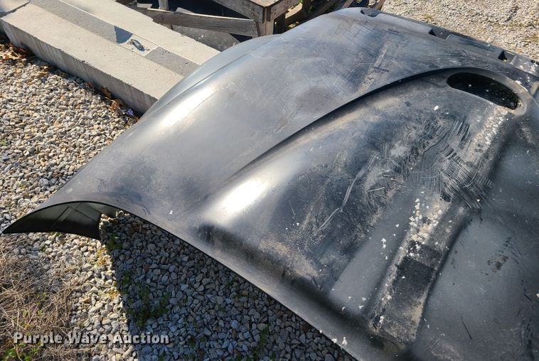 image for item DK4748 International truck hood