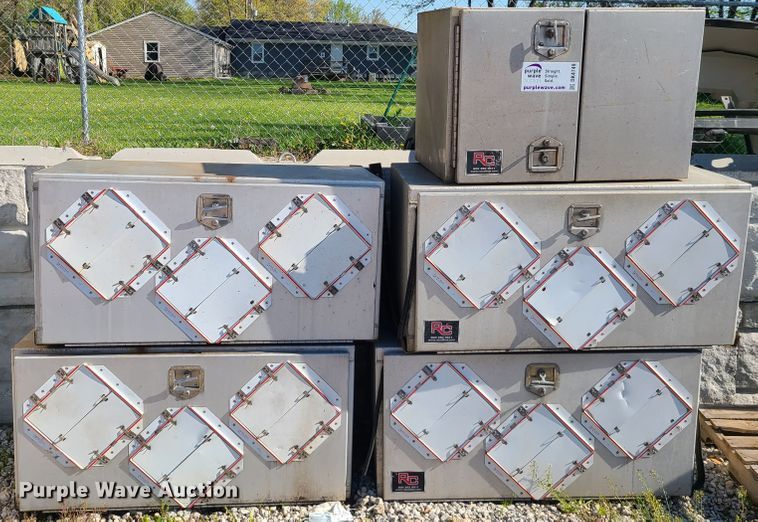 image for item DK4749 (5) tool boxes