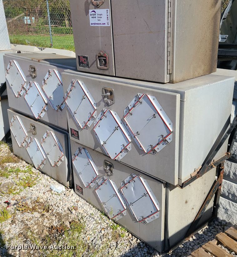 image for item DK4749 (5) tool boxes