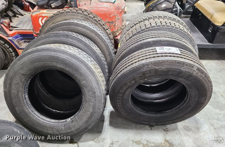 image for item DK4754 (8) 295/75R22.5 tires