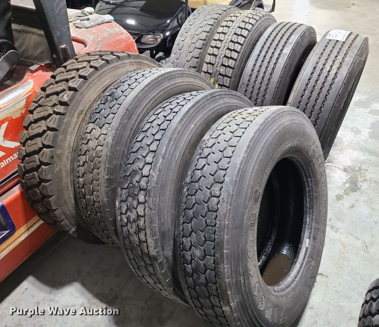 image for item DK4754 (8) 295/75R22.5 tires