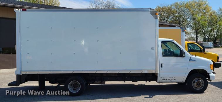 image for item DK4759 2007 Ford E450  box truck