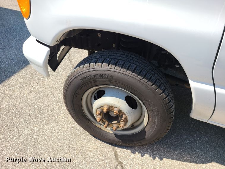 image for item DK4759 2007 Ford E450  box truck