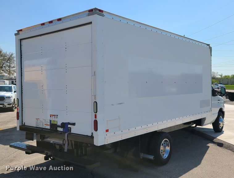 image for item DK4760 2013 Ford E350 Super Duty  box truck