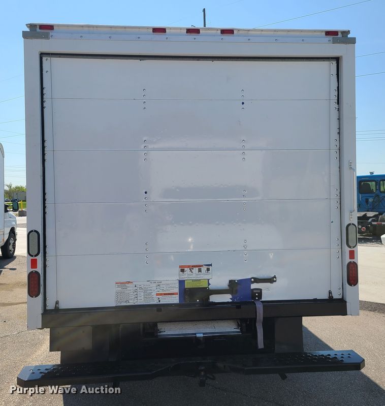 image for item DK4760 2013 Ford E350 Super Duty  box truck