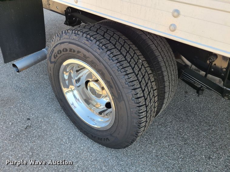 image for item DK4760 2013 Ford E350 Super Duty  box truck