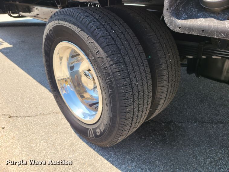 image for item DK4760 2013 Ford E350 Super Duty  box truck