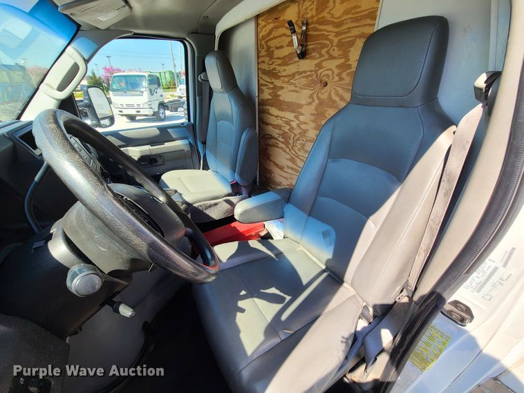 image for item DK4761 2012 Ford E450  box truck