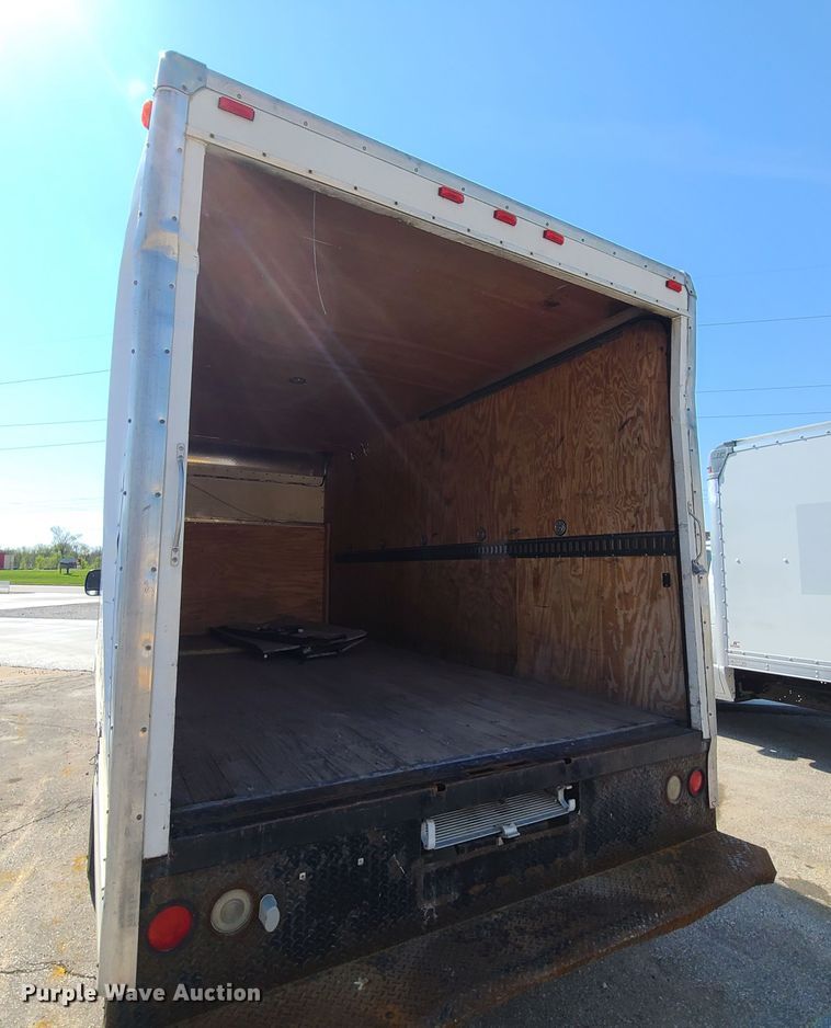 image for item DK4761 2012 Ford E450  box truck