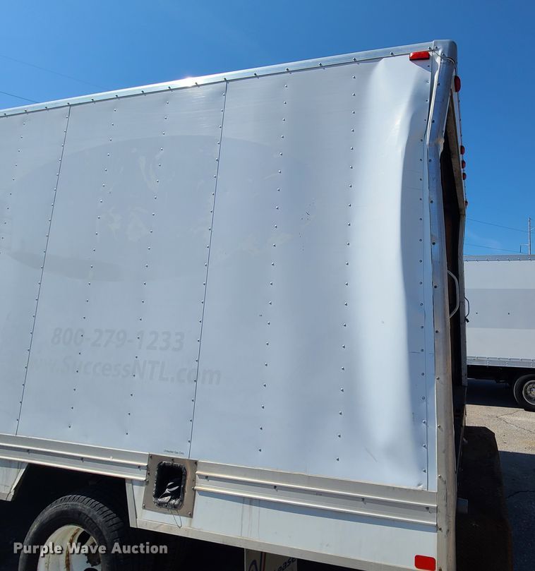 image for item DK4761 2012 Ford E450  box truck