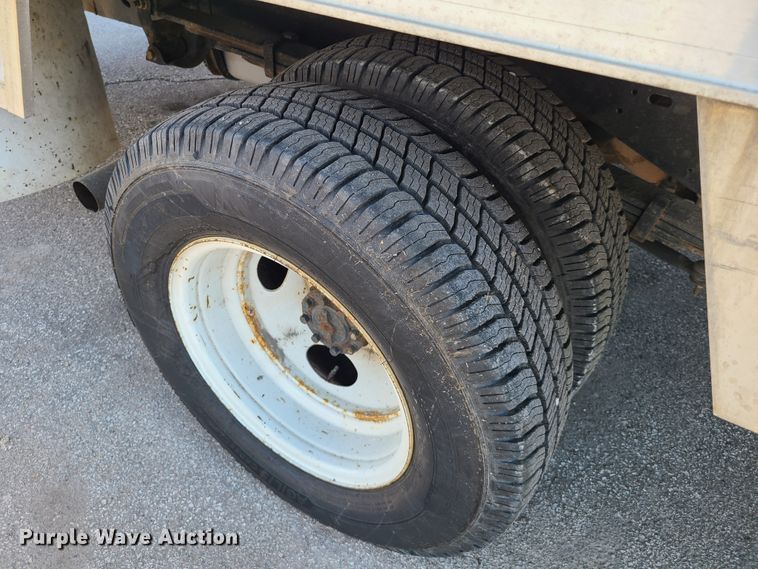 image for item DK4761 2012 Ford E450  box truck