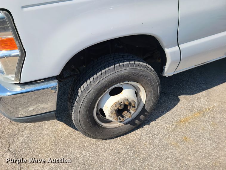 image for item DK4761 2012 Ford E450  box truck