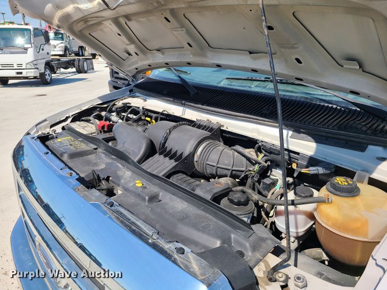 image for item DK4761 2012 Ford E450  box truck