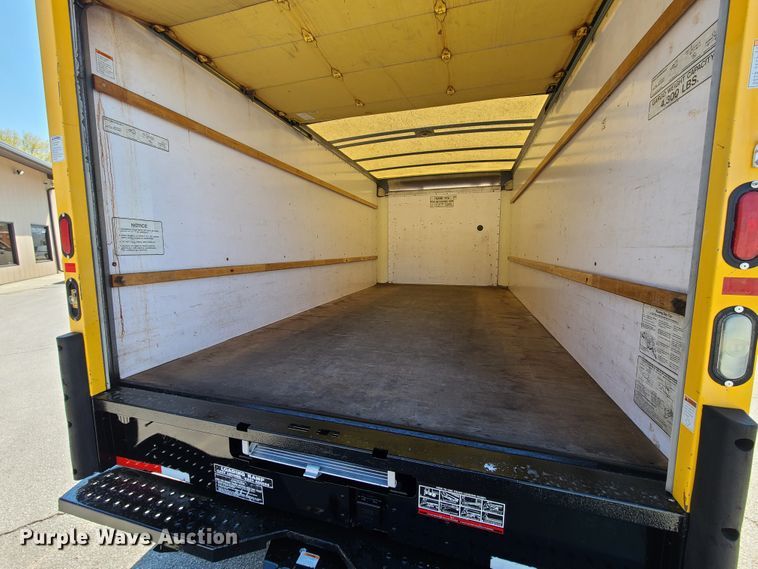 image for item DK4762 2008 GMC Savana G3500  box truck