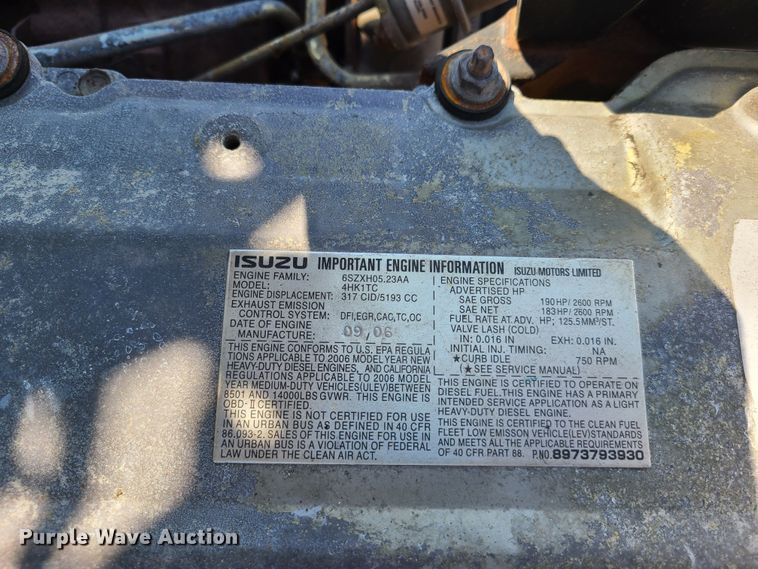 image for item DK4763 2006 Isuzu NPR  truck cab and chassis