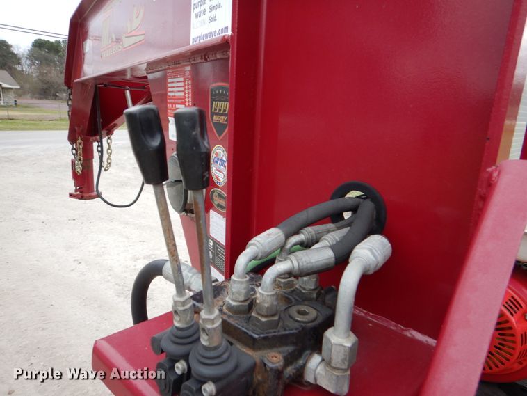 image for item DK5562 2018 MAXXD Slite-X  tilt deck equipment trailer