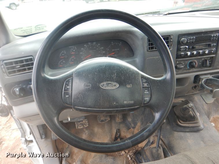 image for item DK5564 2000 Ford F350 Super Duty  flatbed pickup truck