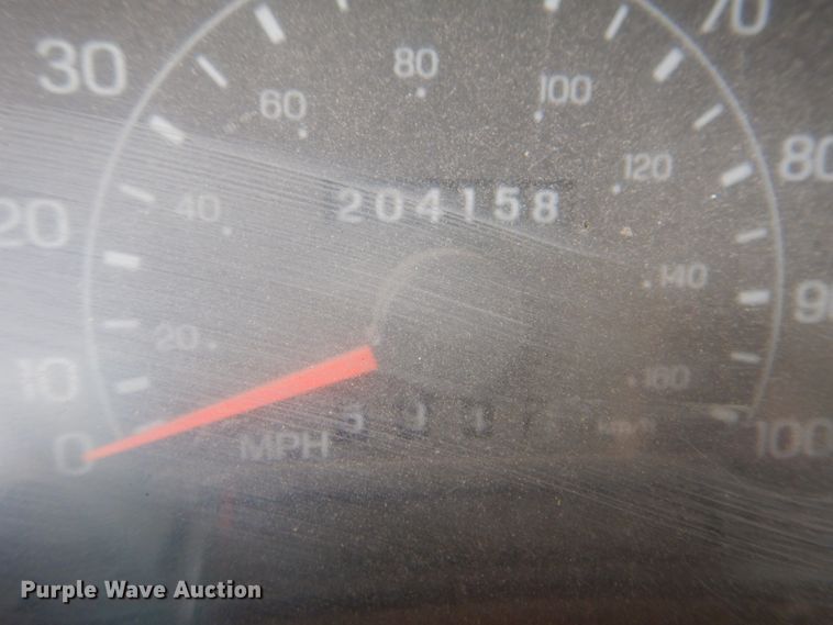 image for item DK5564 2000 Ford F350 Super Duty  flatbed pickup truck