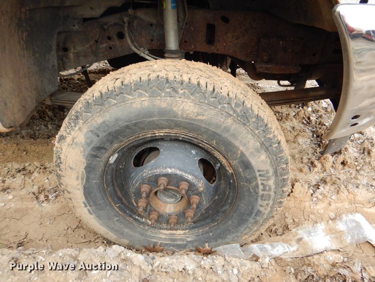 image for item DK5564 2000 Ford F350 Super Duty  flatbed pickup truck