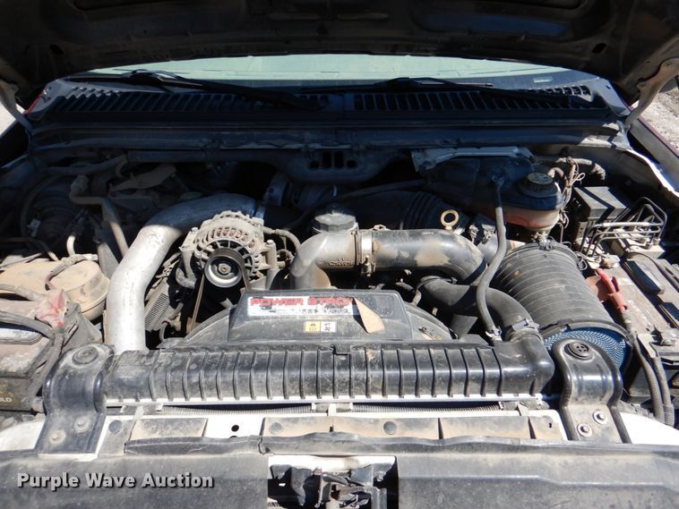 image for item DK5566 2006 Ford F350 Super Duty XL  Crew Cab flatbed pickup truck