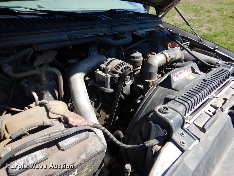 image for item DK5566 2006 Ford F350 Super Duty XL  Crew Cab flatbed pickup truck