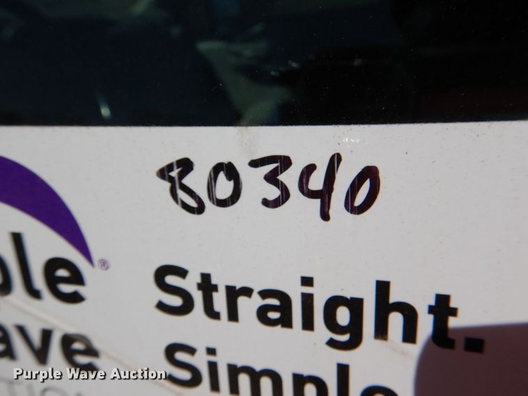 image for item DK5566 2006 Ford F350 Super Duty XL  Crew Cab flatbed pickup truck