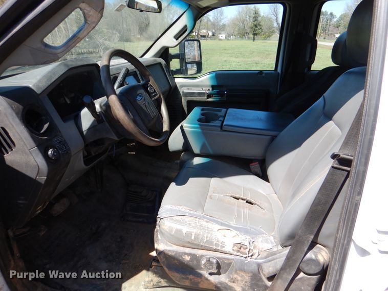 image for item DK5567 2014 Ford F450 Super Duty  flatbed truck