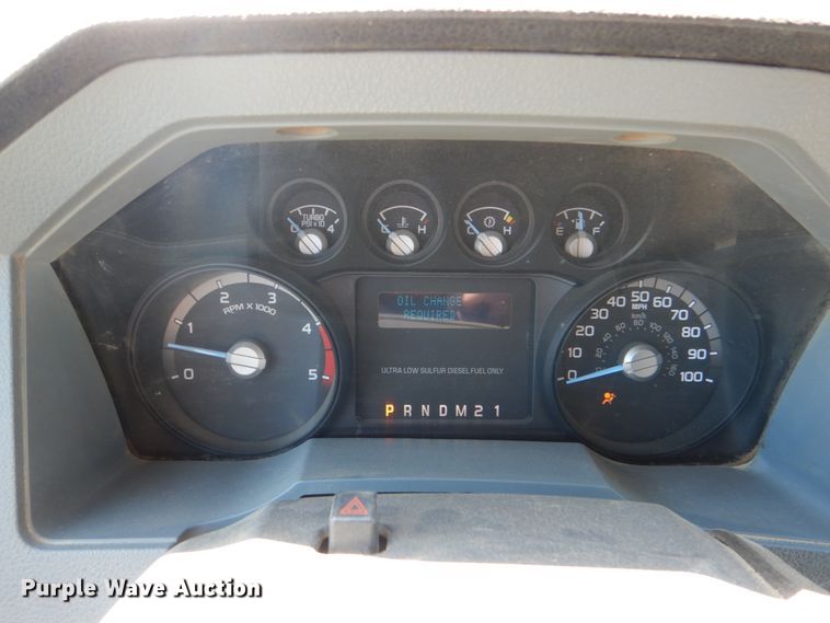 image for item DK5567 2014 Ford F450 Super Duty  flatbed truck