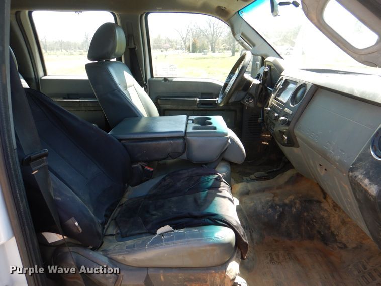 image for item DK5567 2014 Ford F450 Super Duty  flatbed truck