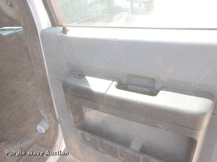 image for item DK5567 2014 Ford F450 Super Duty  flatbed truck