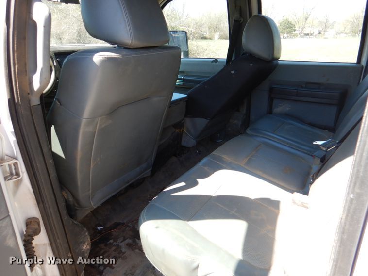 image for item DK5567 2014 Ford F450 Super Duty  flatbed truck