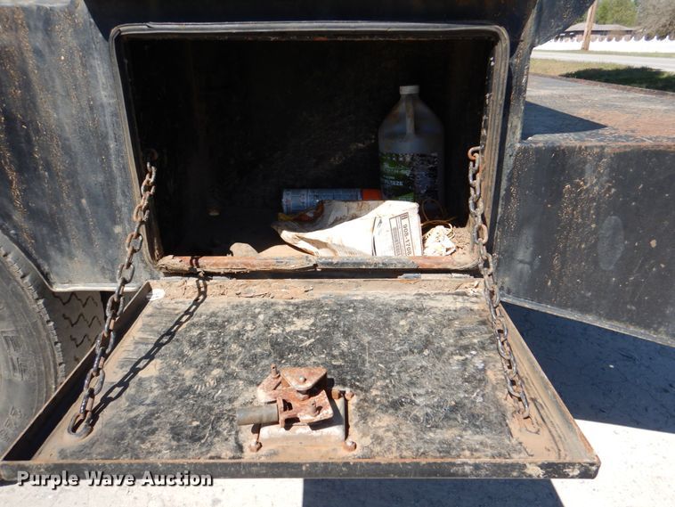 image for item DK5567 2014 Ford F450 Super Duty  flatbed truck