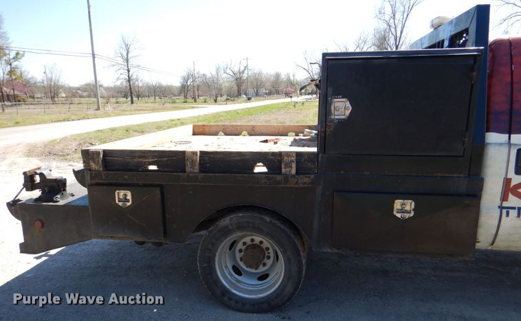 image for item DK5567 2014 Ford F450 Super Duty  flatbed truck