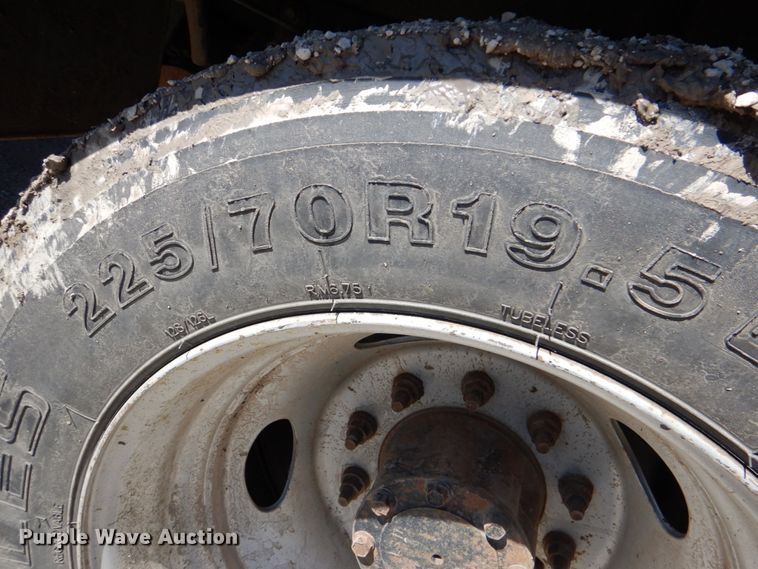 image for item DK5567 2014 Ford F450 Super Duty  flatbed truck