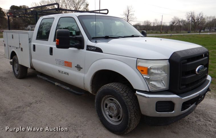 image for item DK5568 2011 Ford F350 Super Duty XL  Crew Cab utility bed pickup truck