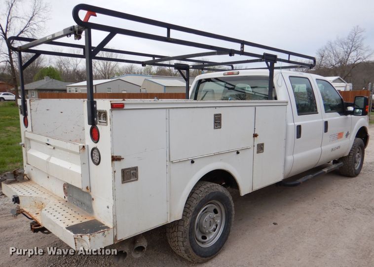 image for item DK5568 2011 Ford F350 Super Duty XL  Crew Cab utility bed pickup truck