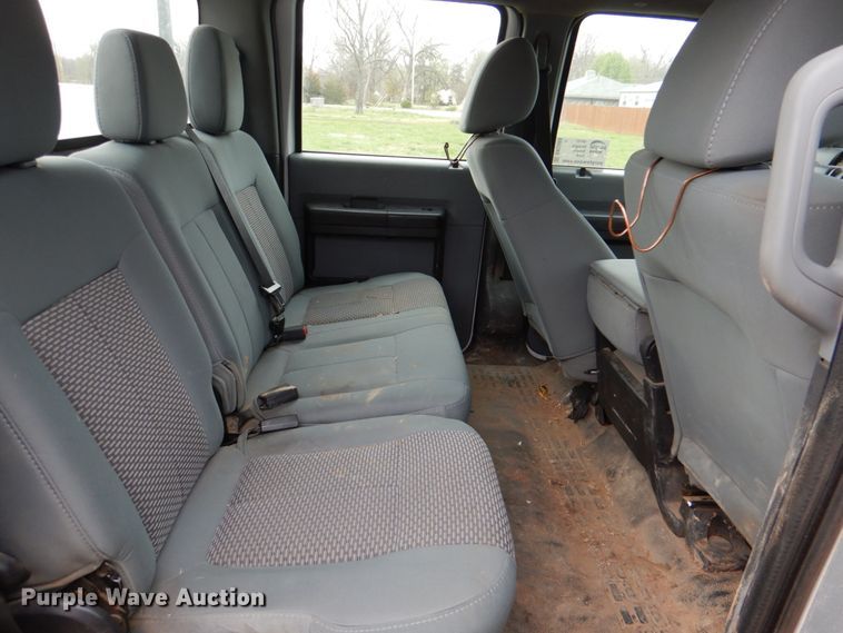 image for item DK5568 2011 Ford F350 Super Duty XL  Crew Cab utility bed pickup truck