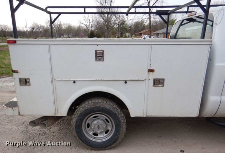 image for item DK5568 2011 Ford F350 Super Duty XL  Crew Cab utility bed pickup truck