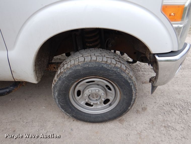 image for item DK5568 2011 Ford F350 Super Duty XL  Crew Cab utility bed pickup truck