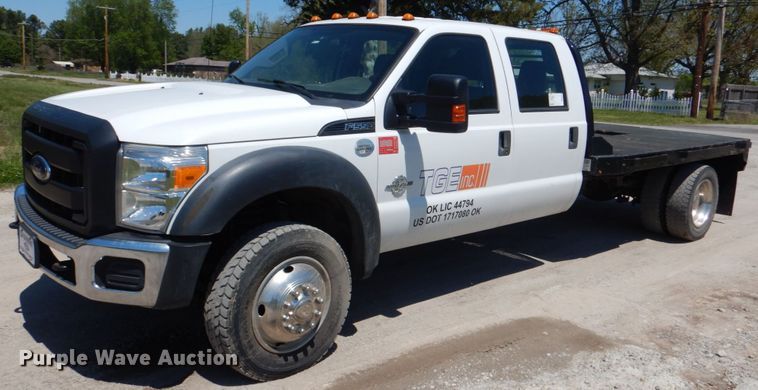 image for item DK5572 2016 Ford F550 Super Duty  Crew Cab flatbed truck