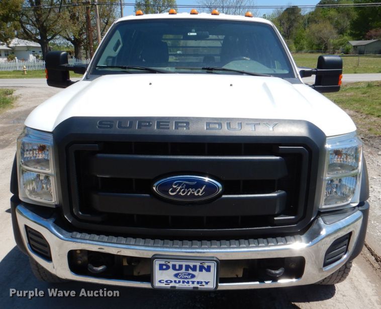 image for item DK5572 2016 Ford F550 Super Duty  Crew Cab flatbed truck
