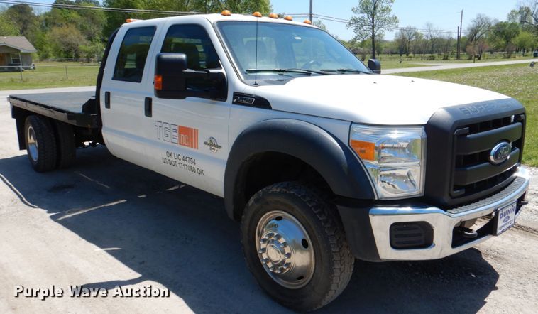 image for item DK5572 2016 Ford F550 Super Duty  Crew Cab flatbed truck